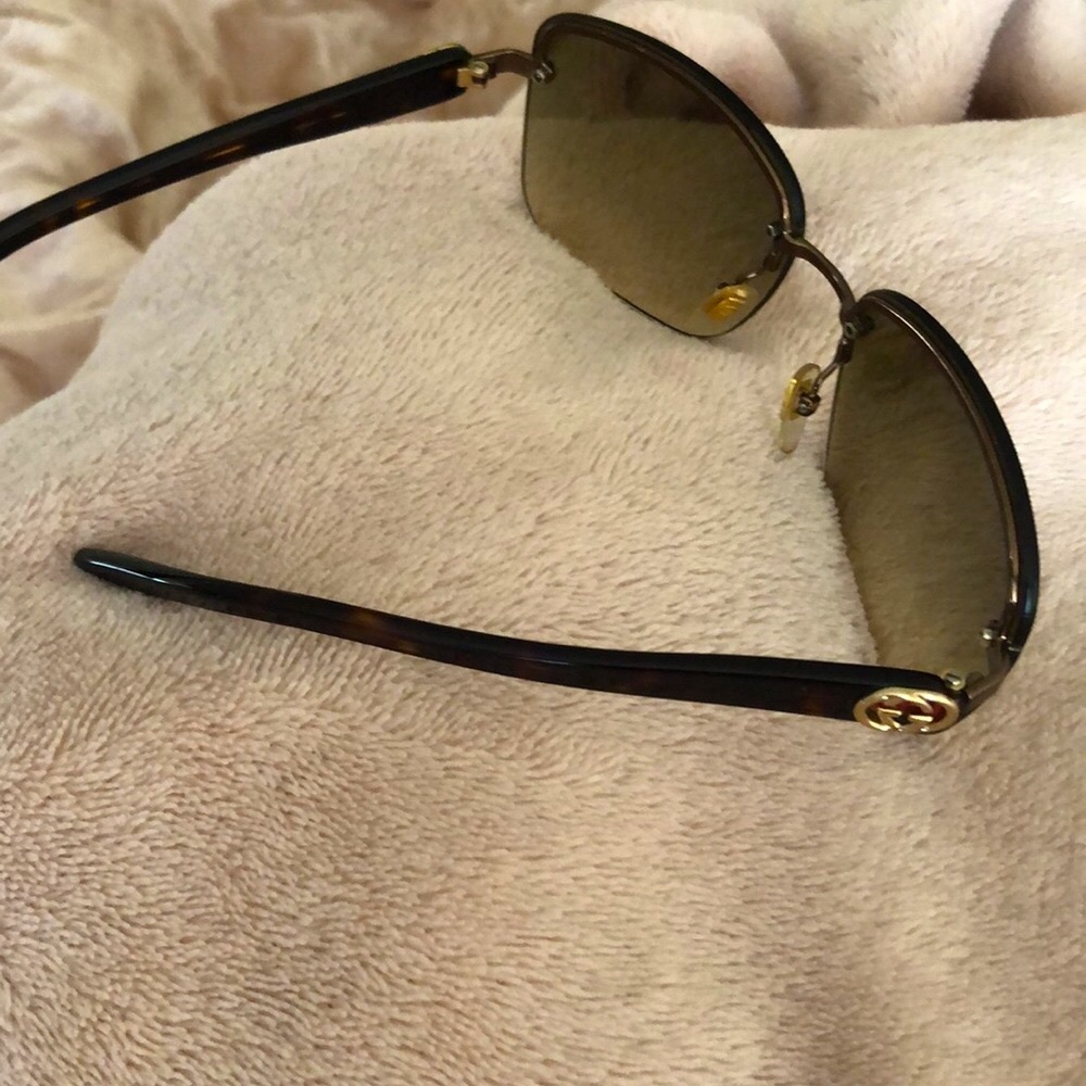 Gucci Brown Tortoiseshell Authentic  Unisex Aviator Sunglasses, Green Tint Lense - Picture 7 of 8
